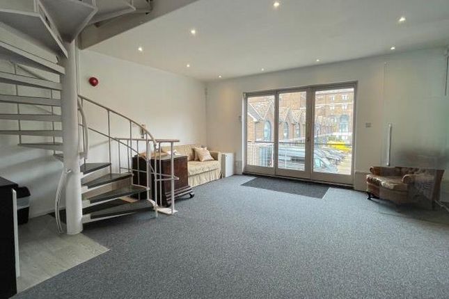 Office to let in 6 Square Rigger Row, Plantation Wharf, Battersea