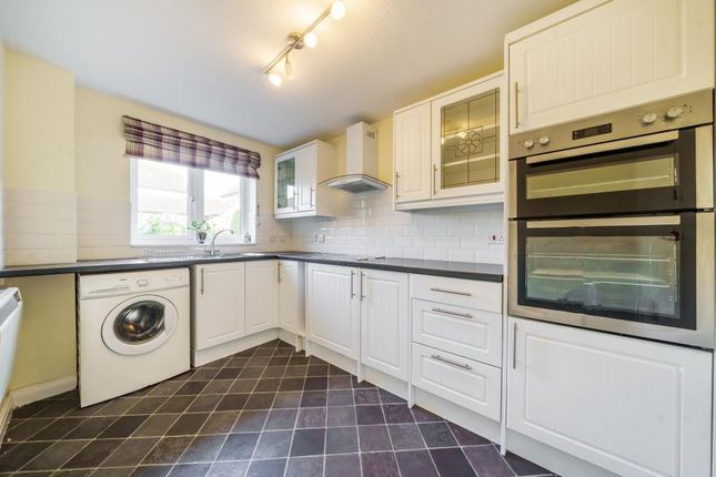 Flat for sale in Kingsclere, Hampshire