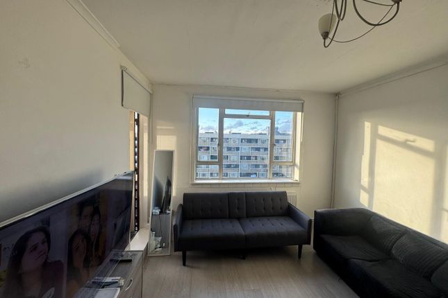 Flat 55, Redington House, Priory Green, London photo 4