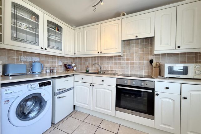39 Galmpton Holiday Bungalows, Greenway Road, Brixham photo 3