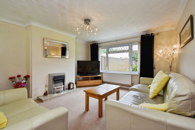 2, Aneurin Place, Ebbw Vale photo 4