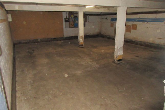 Commercial property to let in North John Street, St. Helens, Merseyside
