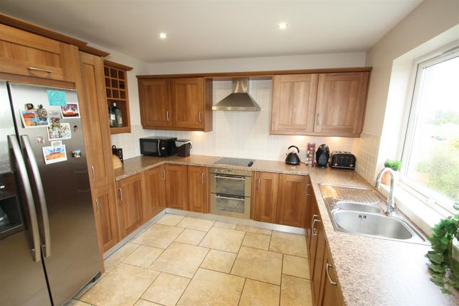 Town house for sale in 27 Todd's Hill Park, Saintfield, Ballynahinch