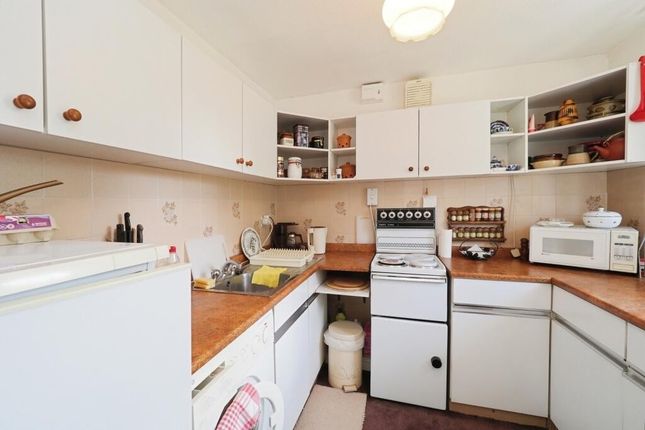 5, Mayfield Road, BURTON-ON-TRENT photo 2