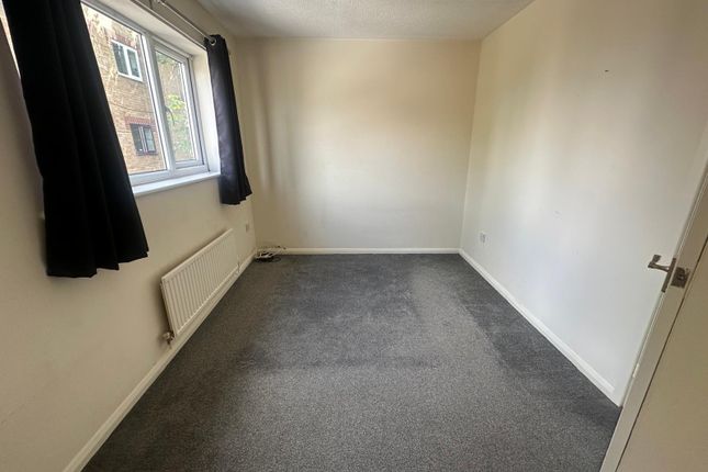 55, Mill Close, WISBECH photo 2