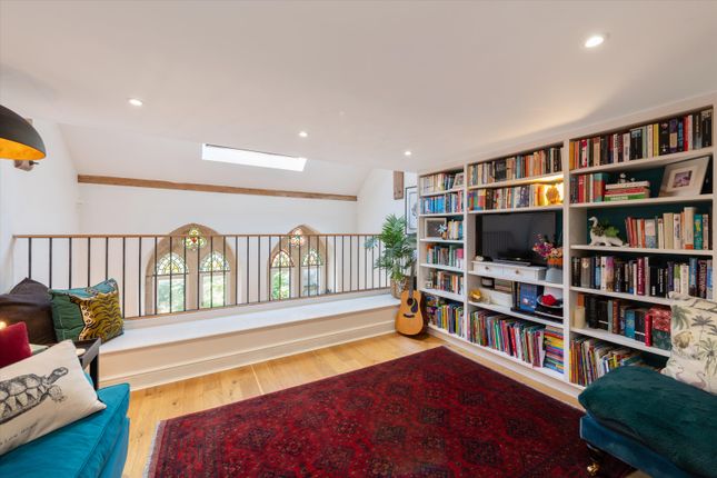 Flat for sale in Cloisters Court, Cromwell Avenue, London