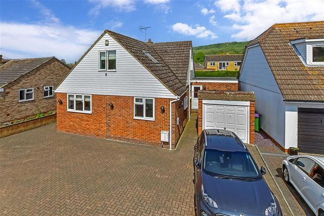 Thumbnail Detached house for sale in Shepherds Walk, Hythe, Kent