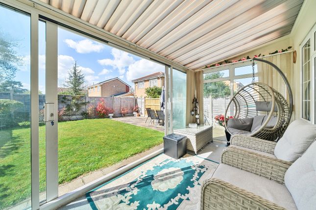 16, State Farm Avenue, Orpington photo 4