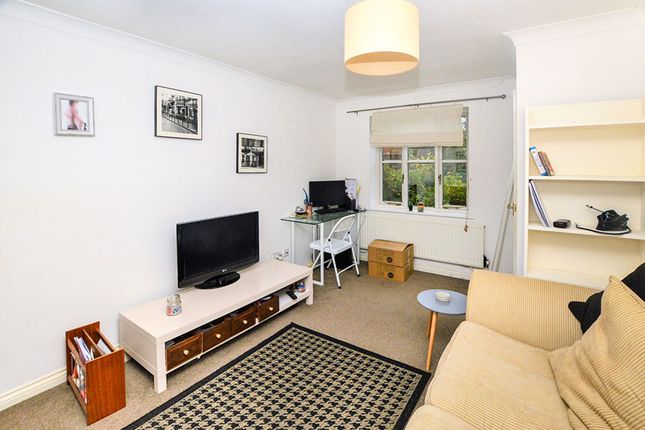 13, Wyndham Way, Kent photo 4