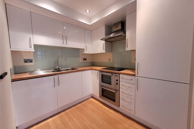 10 Heritage Court,, Silver Street, Devon photo 2