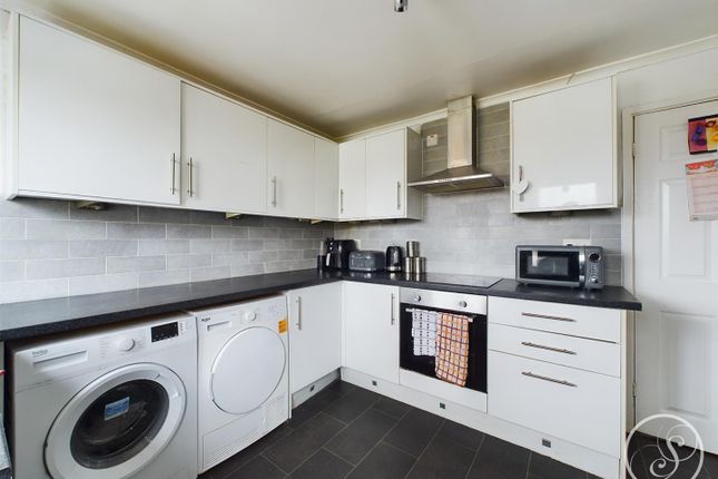 Terraced house for sale in Farndale Square, Leeds
