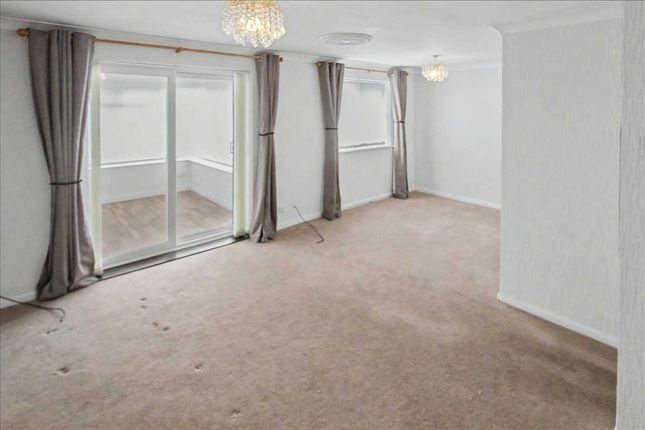 28, Larch Crescent, Nottingham photo 2
