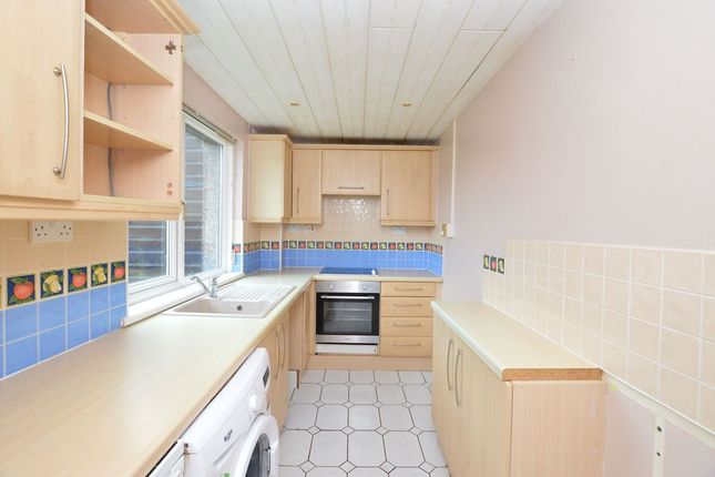 30, Forres Drive, Glenrothes photo 4