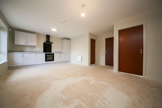 Flat to rent in Kings Pit Mews, Brook Lane, Orrell