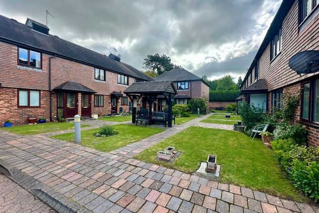 15, Beechwood Court, Hereford photo 3