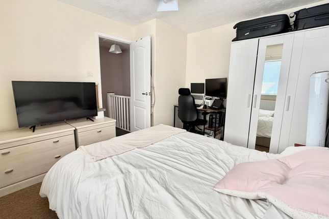 54, St. Neots photo 4