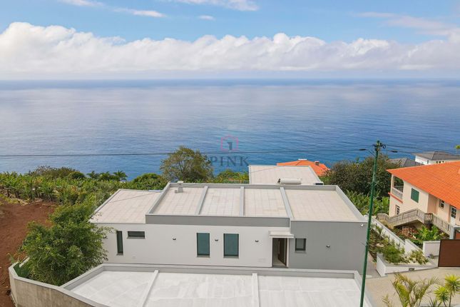 Detached house for sale in Street Name Upon Request, Calheta, Pt