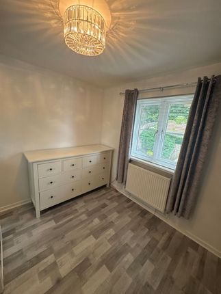 11 Elmwood Grove, Tredegar photo 5