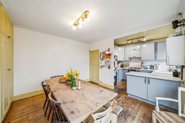 7, Marham Gardens, London photo 4