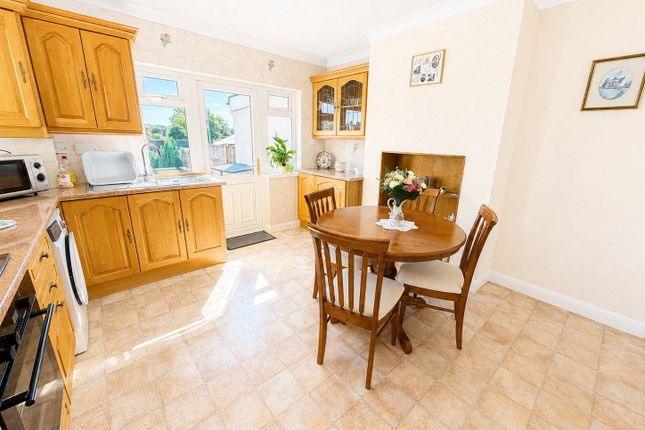 17, Crabourne Road, Dudley photo 3