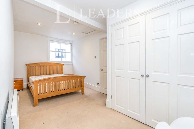 Flat 7, Canute Castle, Southampton photo 3