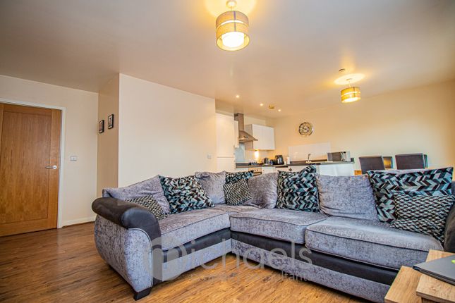 Flat for sale in Fairfield Road, Braintree