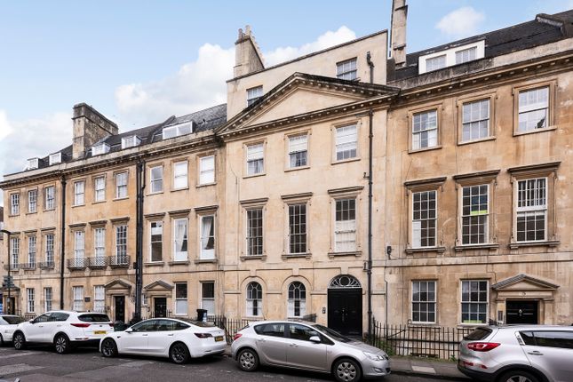 Flat to rent in 4 Alfred Street, Bath