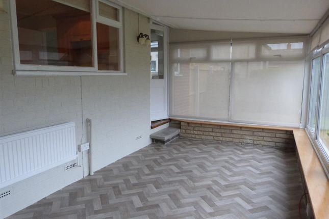 Detached bungalow to rent in Newland, Goole