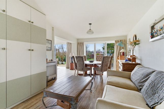 Willow Mead, Wicken Road, Saffron Walden photo 3