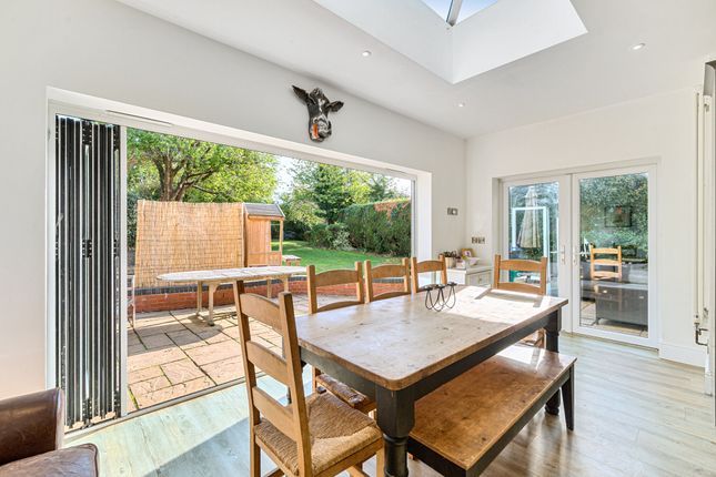 Hazelwood Villa, Barton Road, Welford On Avon photo 4