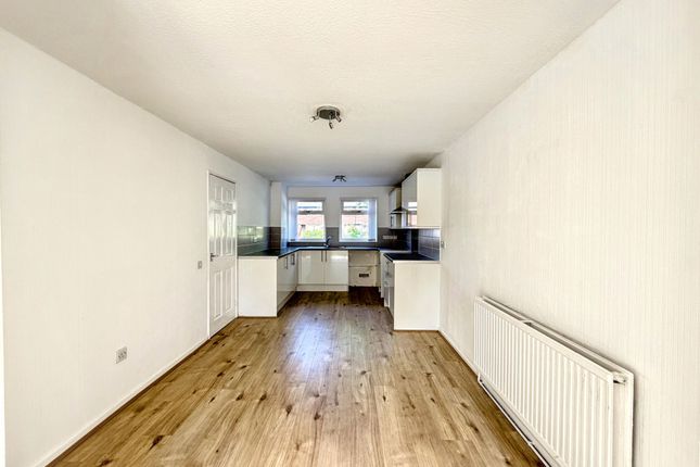 8 Truro Close, Runcorn photo 4