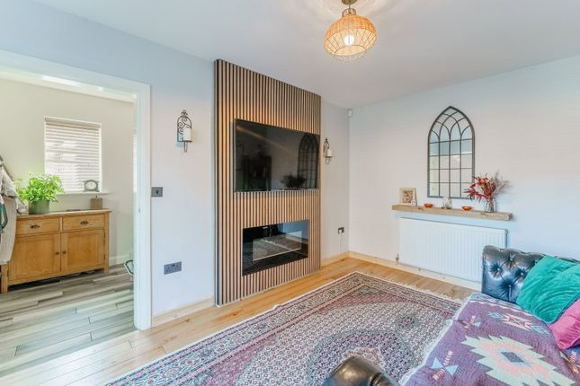 8, Blacksmiths Court, Selby photo 4