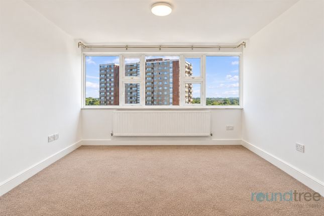 Flat 16, Sentinel House, London photo 2