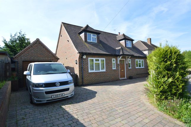 Thumbnail Property for sale in Taunton Lane, Old Coulsdon, Coulsdon