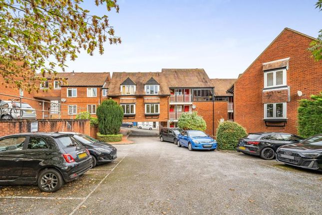 Flat to rent in Sherborne Court, The Mount, Guildford