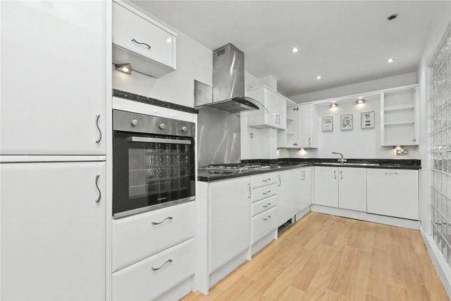 61, Carisbrooke Road, Leeds photo 3