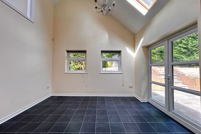 5Ebebfbc-B4A5-4E3d-9575-340565E8B74B