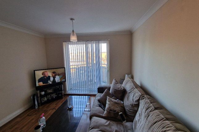 10, Brazemore Court, Hornchurch photo 4
