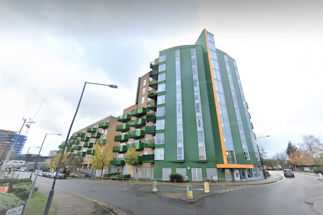Flat for sale in Central Way, London
