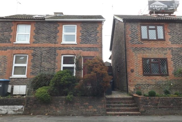 Thumbnail Semi-detached house to rent in Queens Road, East Grinstead