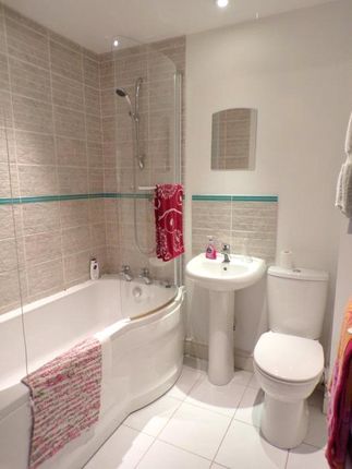 Flat for sale in Wood Street, Hinckley, Leicestershire