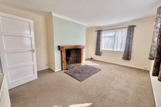 11, Mary Gardens, Blandford Forum photo 5
