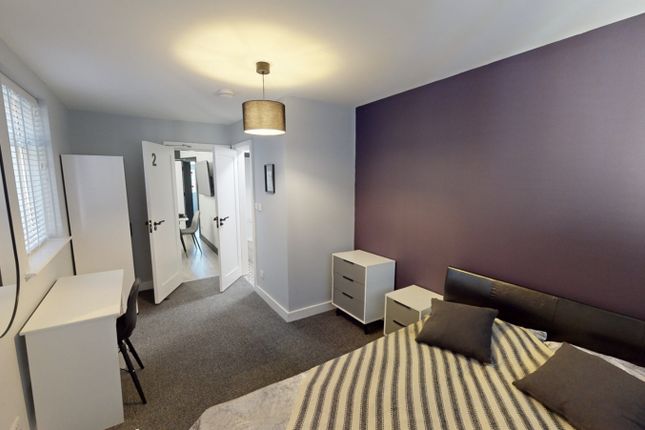 Room to rent in Park Street, Manchester