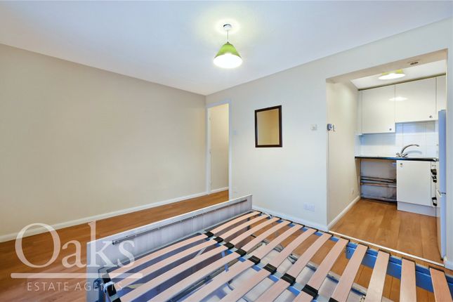 45, Shinners Close, South Norwood photo 4