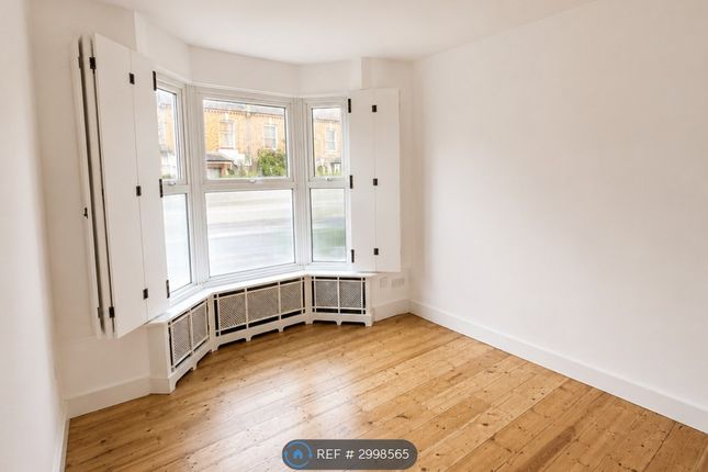 Cranbourne Road, London photo 2