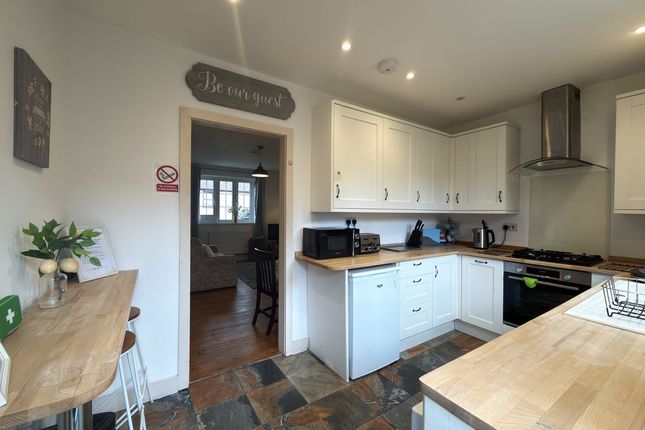 30, Chapel Street, Dursley photo 2