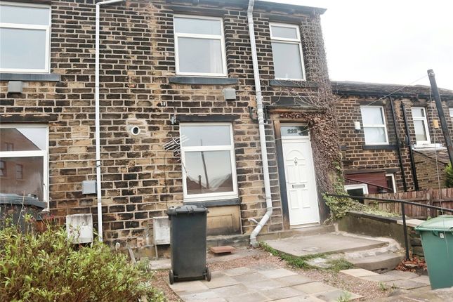 End terrace house to rent in New Hey Road, Oakes, Huddersfield
