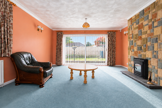 48 Masefield Crescent, Waterlooville photo 4