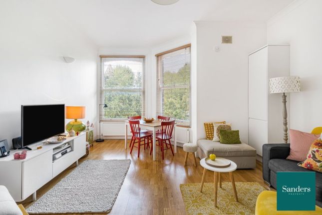 Flat 6, 135, Highbury New Park, Highbury photo 2