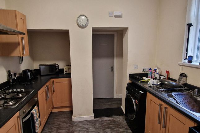 Room 4, 989 Hedon Road, Hull photo 4
